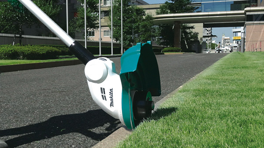 Coupe-herbe MAKITA UR180DZ