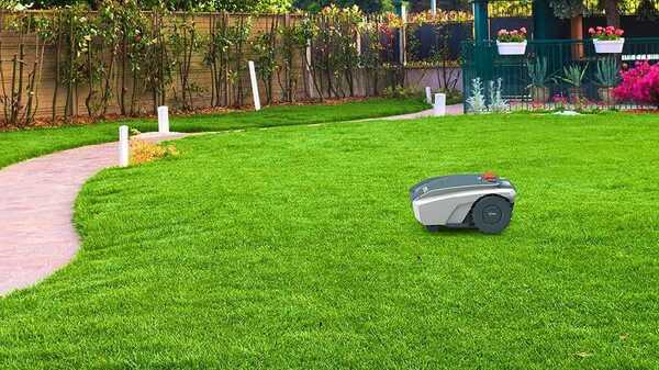 Robot tondeuse à gazon 1000 m2 HYQNG : pour une tonte précise des pelouses